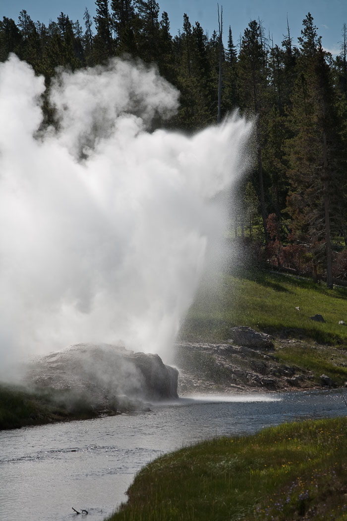 Yellowstone Hydrothermal Features Yellowstone Hydrothermal Features