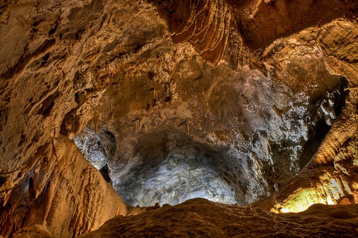 Lake Shasta Caverns