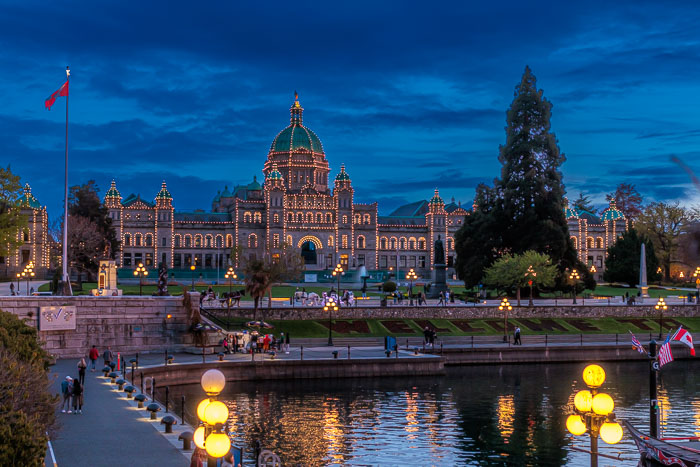Victoria After Dark