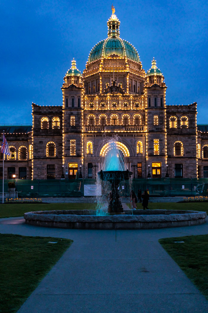 Victoria After Dark